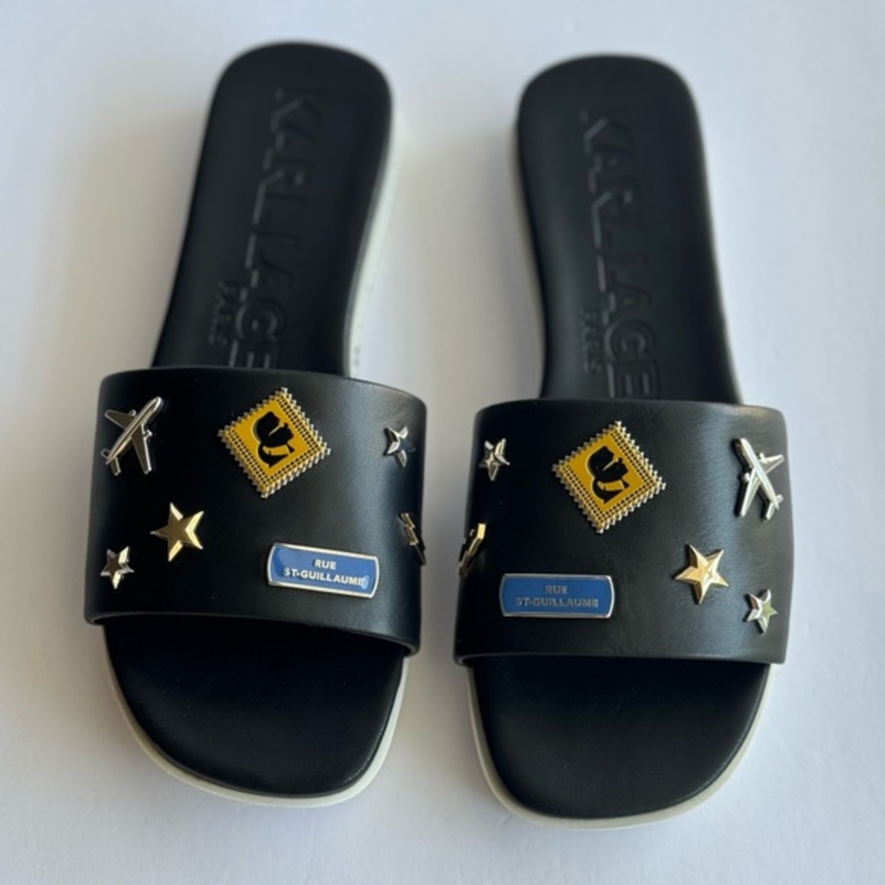 KARL LAGERFELD PARIS Jeslyn Bon Voyage Leather Charm Slide Sandals
